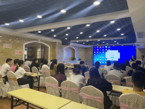 桐庐县第七次全国人口普查业务培训圆满结束，3200名“两员”参与